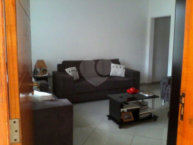 Sobrado à venda com 3 quartos, sendo 1 suíte,  em Vila Medeiros, São Paulo, SP