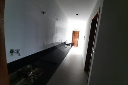 Apartamento à venda com 2 quartos em Vila Nivi, São Paulo, SP