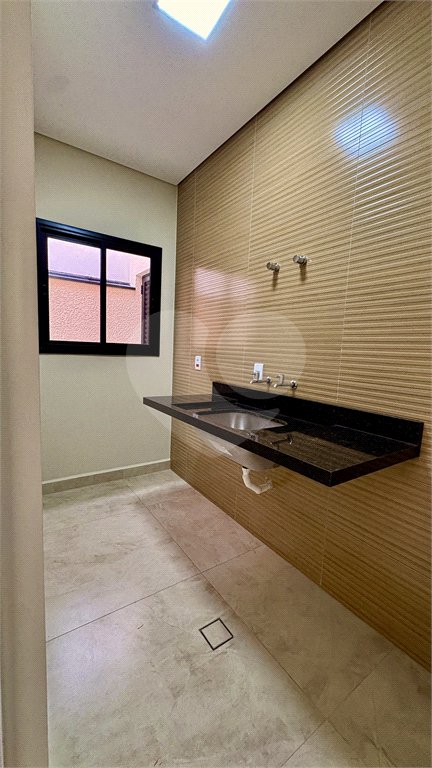 Casa à venda com 3 quartos, sendo 1 suíte, no condomínio Residencial Villagio Wanel, Sorocaba - SP