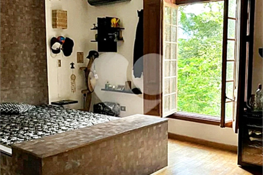 Casa à venda com 4 suítes no condomínio Sausalito, Mairiporã - SP