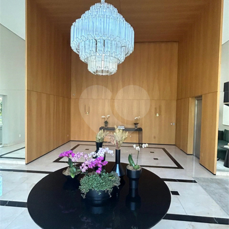 Apartamento à venda com 3 suítes em Indianópolis, São Paulo, SP