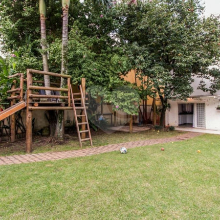 Casa à venda com 4 quartos, sendo 2 suítes, em Brooklin, São Paulo, SP