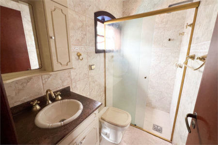 Casa à venda com 4 quartos, sendo 2 suítes,  no condomínio Villaggio Capriccio, Louveira - SP