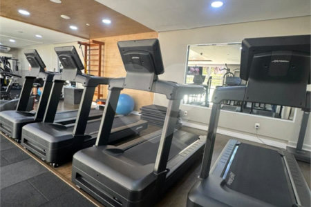 Apartamento para alugar com 4 quartos, sendo 3 suítes,  em Vila Gomes Cardim, São Paulo, SP