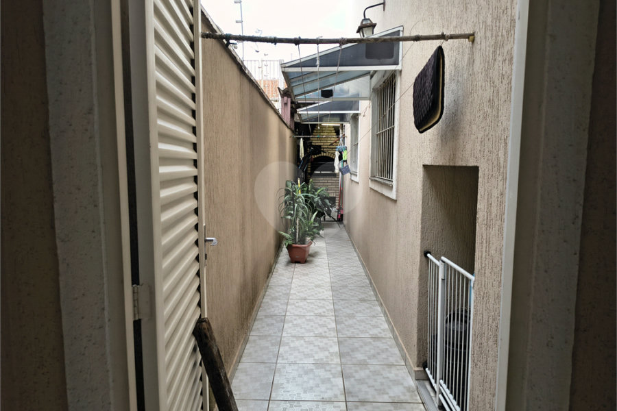 Sobrado à venda com 3 quartos, sendo 1 suíte, em Tremembé, São Paulo, SP
