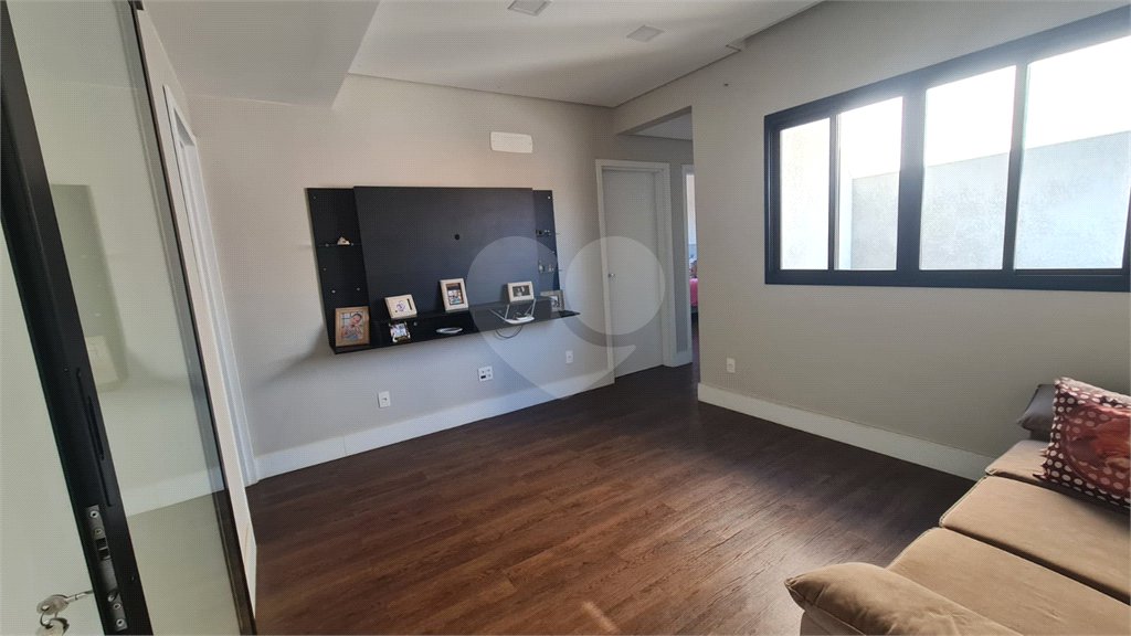 Casa à venda com 3 suítes em Vila Nastri, Itapetininga, SP