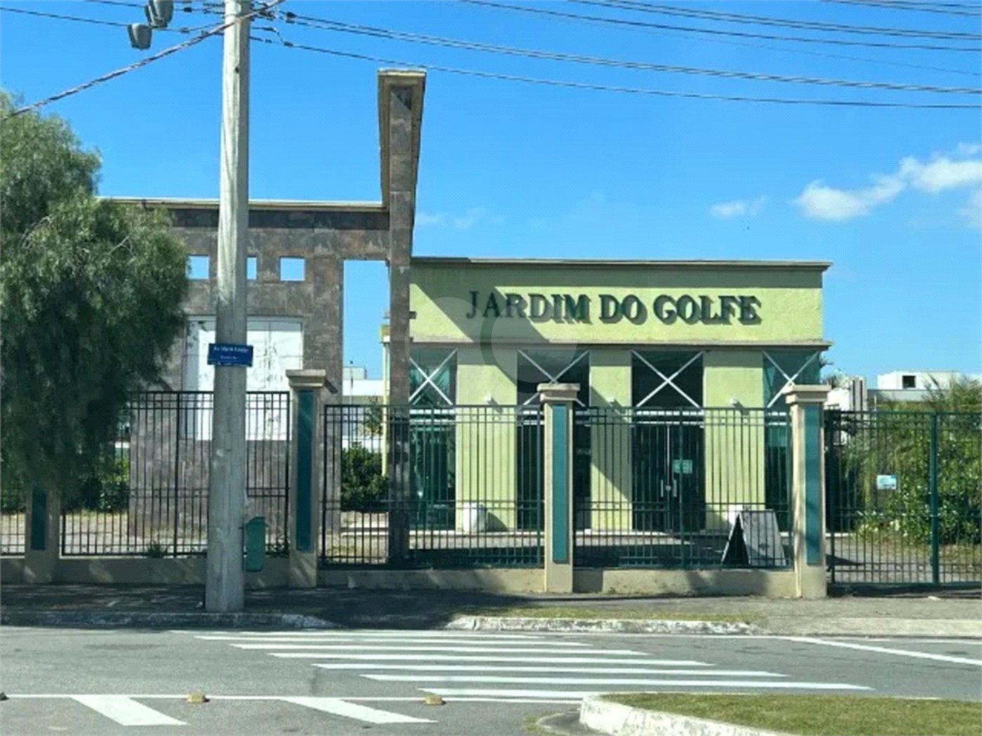 Casa à venda com 4 suítes no condomínio Jardim do Golfe 3, São José dos Campos - SP