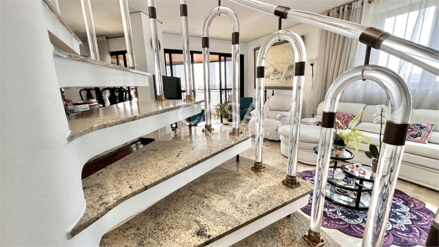 Apartamento à venda com 4 quartos, sendo 1 suíte,  em Vila Mariana, São Paulo, SP