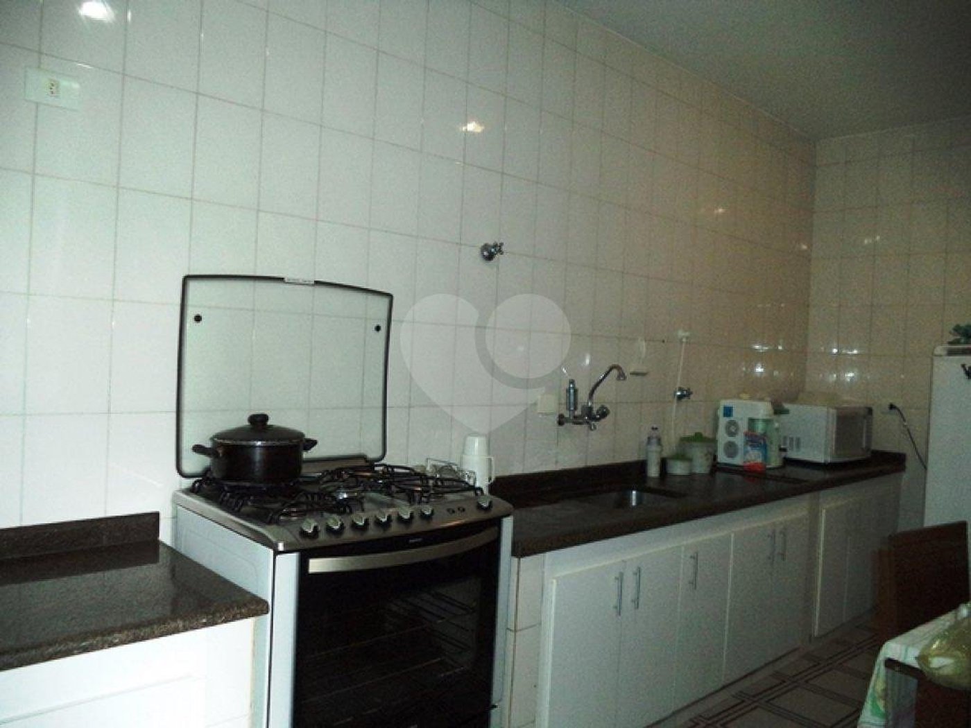 Sobrado à venda com 3 quartos, sendo 1 suíte, em Tremembé, São Paulo, SP