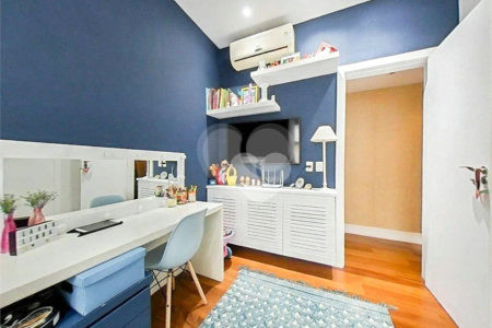 Apartamento à venda com 3 quartos, sendo 1 suíte, em Lagoa, Rio de Janeiro, RJ