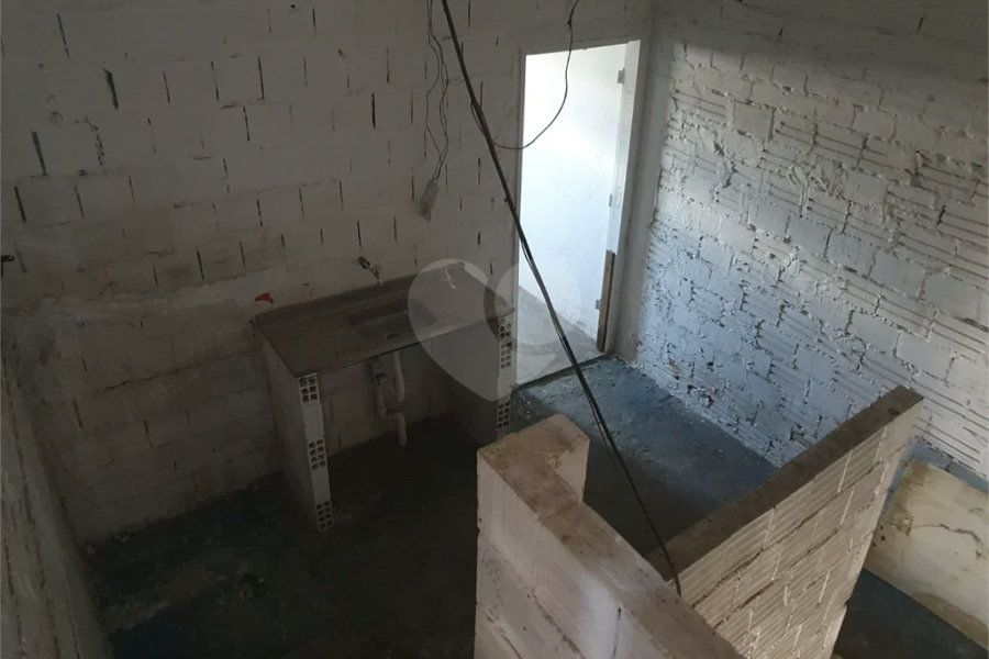 Galpão para locação ou venda com 435 m2 na Vila Santa Catarina