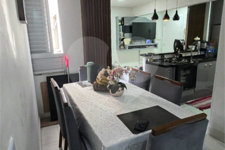 Apartamento com 48 m² localizado na Rua Conselheiro Crispiniano, 125