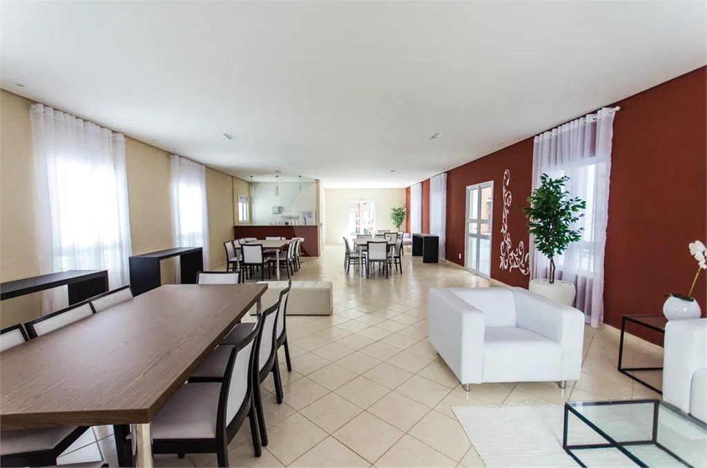 Apartamento à venda com 2 quartos, sendo 1 suíte, em Jardim Flor da Montanha, Guarulhos, SP