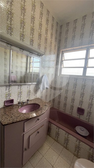 Casa Térrea com 3 dormitórios no Centro de Atibaia