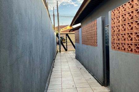 Casa para alugar com 4 quartos, sendo 2 suítes, no Centro, Três Lagoas, MS