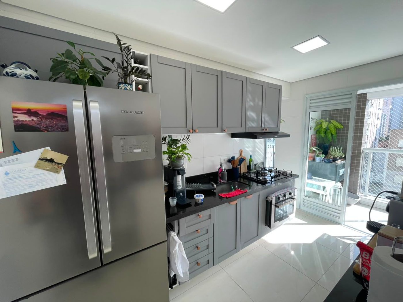 Apartamento com 2 dormitórios à venda, 74 m² por R$ 1.049.000,00 - Gonzaga - Santos/SP
