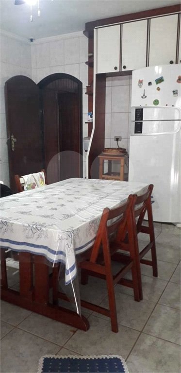 Casa à venda com 4 quartos, sendo 2 suítes, no condomínio Gleba II, Mairiporã - SP