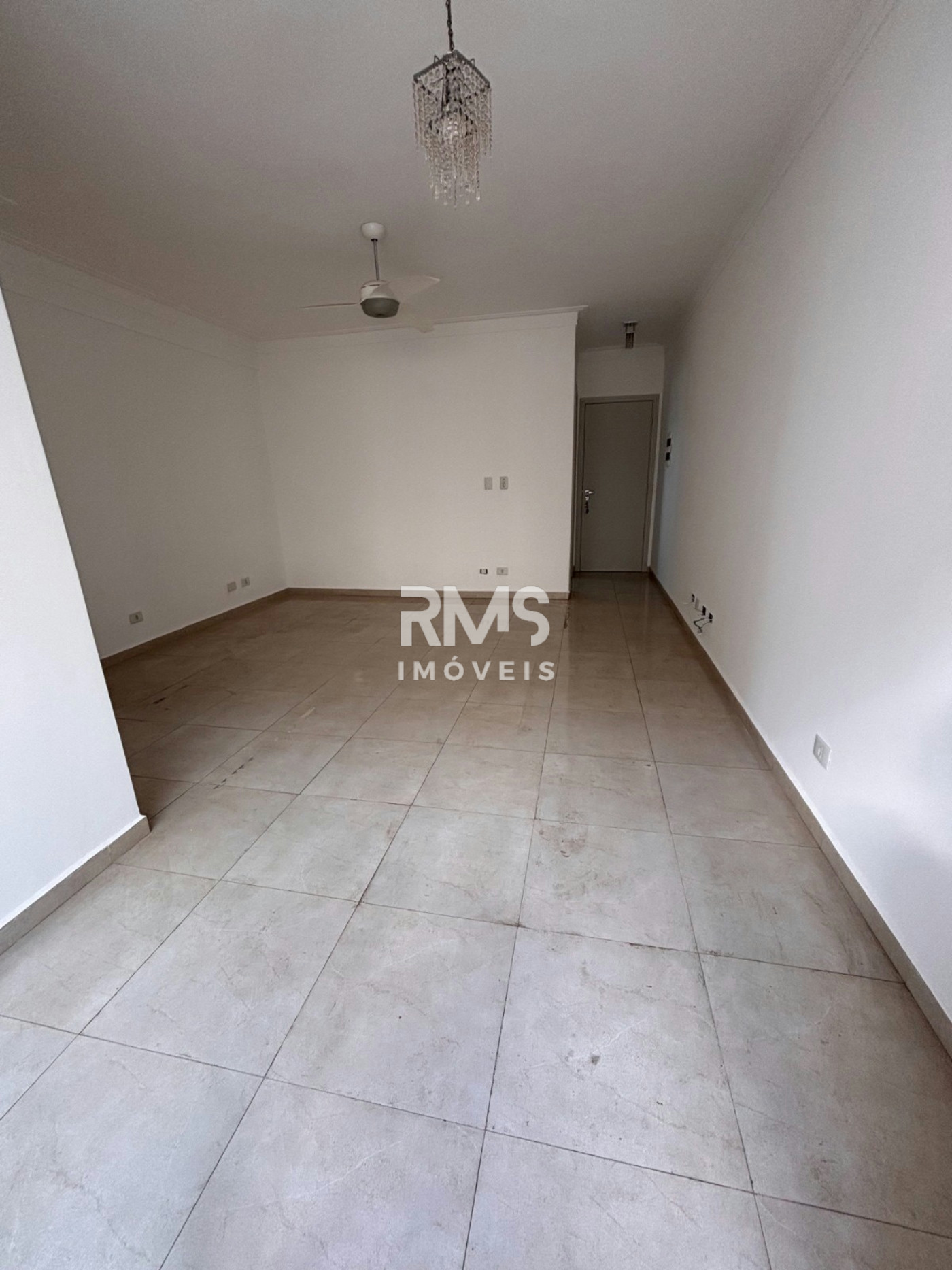 Apartamento à venda ou para alugar com 3 quartos, sendo 1 suíte,  em Vila São José, Itu, SP