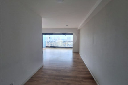 Apartamento à venda com 2 quartos, sendo 1 suíte,  em Vila Esperança, São Paulo, SP