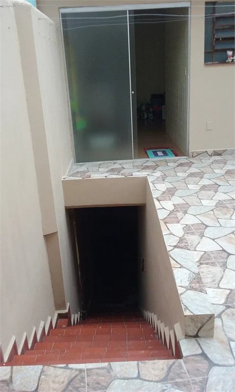 Sobrado à venda com 4 quartos, sendo 1 suíte, em Vila Gomes, São Paulo, SP
