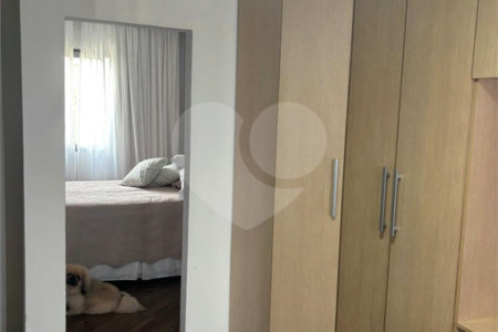 Apartamento à venda com 4 quartos, sendo 1 suíte,  em Vila Andrade, São Paulo, SP
