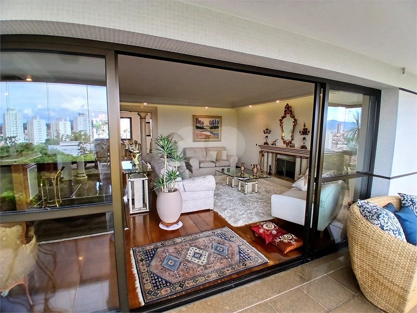 Apartamento à venda com 4 suítes em Santana, São Paulo, SP