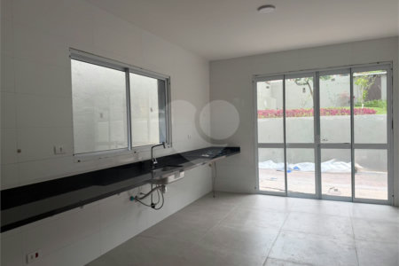 Casa à venda com 3 quartos, sendo 1 suíte, em Alto da Boa Vista, São Paulo, SP