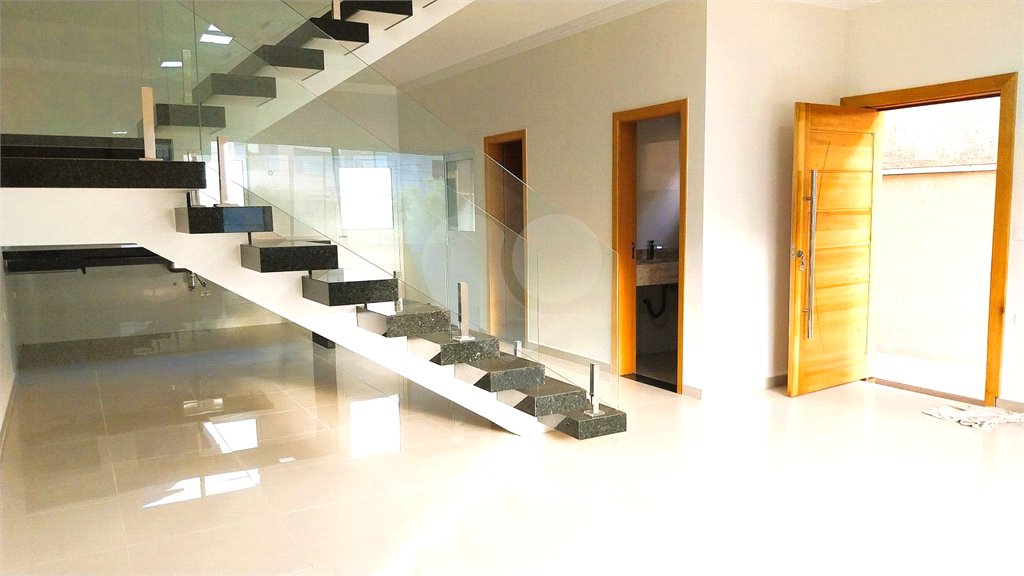 Casa à venda ou para alugar com 3 quartos, sendo 1 suíte, em Jardim Paulista, Atibaia, SP