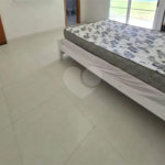 Casa à venda com 3 suítes no condomínio Chácaras Arumã, Sarapuí - SP