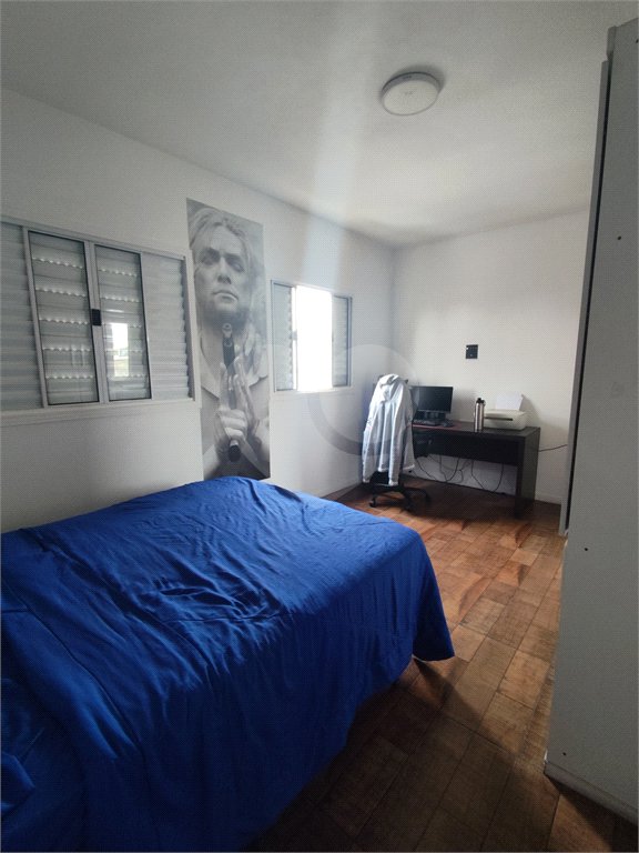 Casa à venda com 4 quartos, sendo 1 suíte, em Parque Novo Mundo, São Paulo, SP