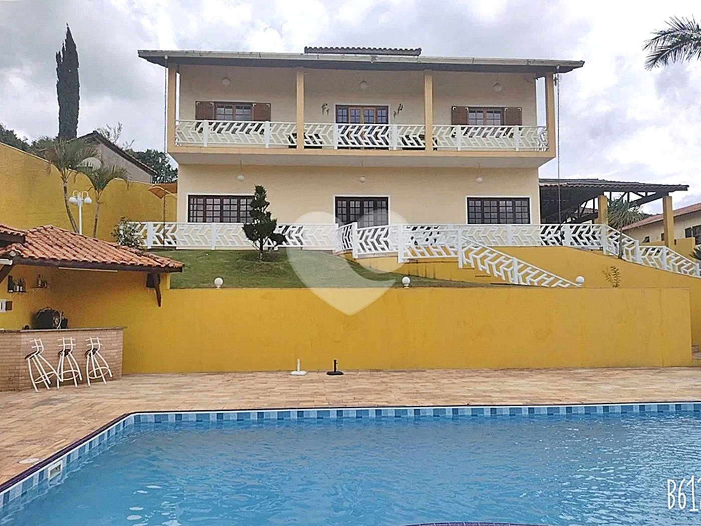 Casa à venda com 4 quartos, sendo 3 suítes, em Luiz Fagundes, Mairiporã, SP