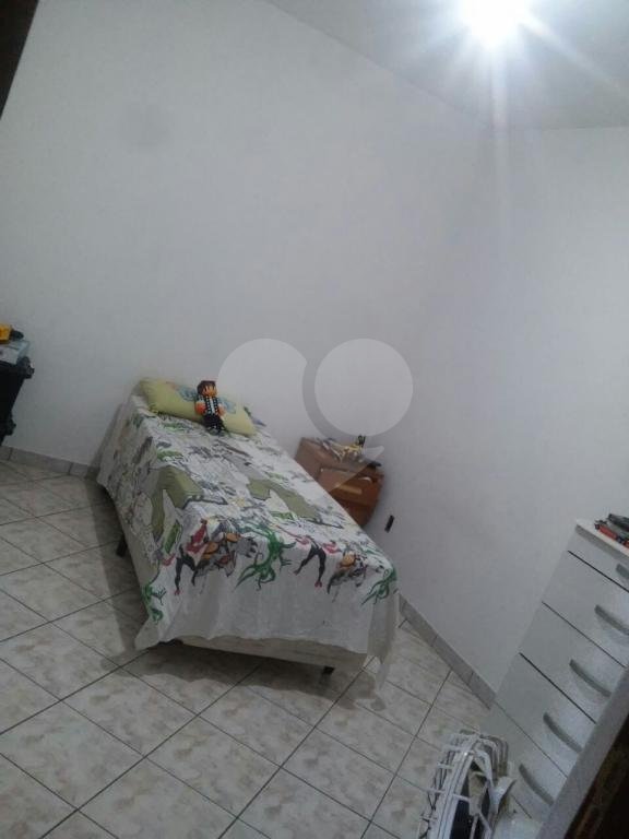Casa à venda com 4 quartos, sendo 1 suíte, em Wanel Ville, Sorocaba, SP