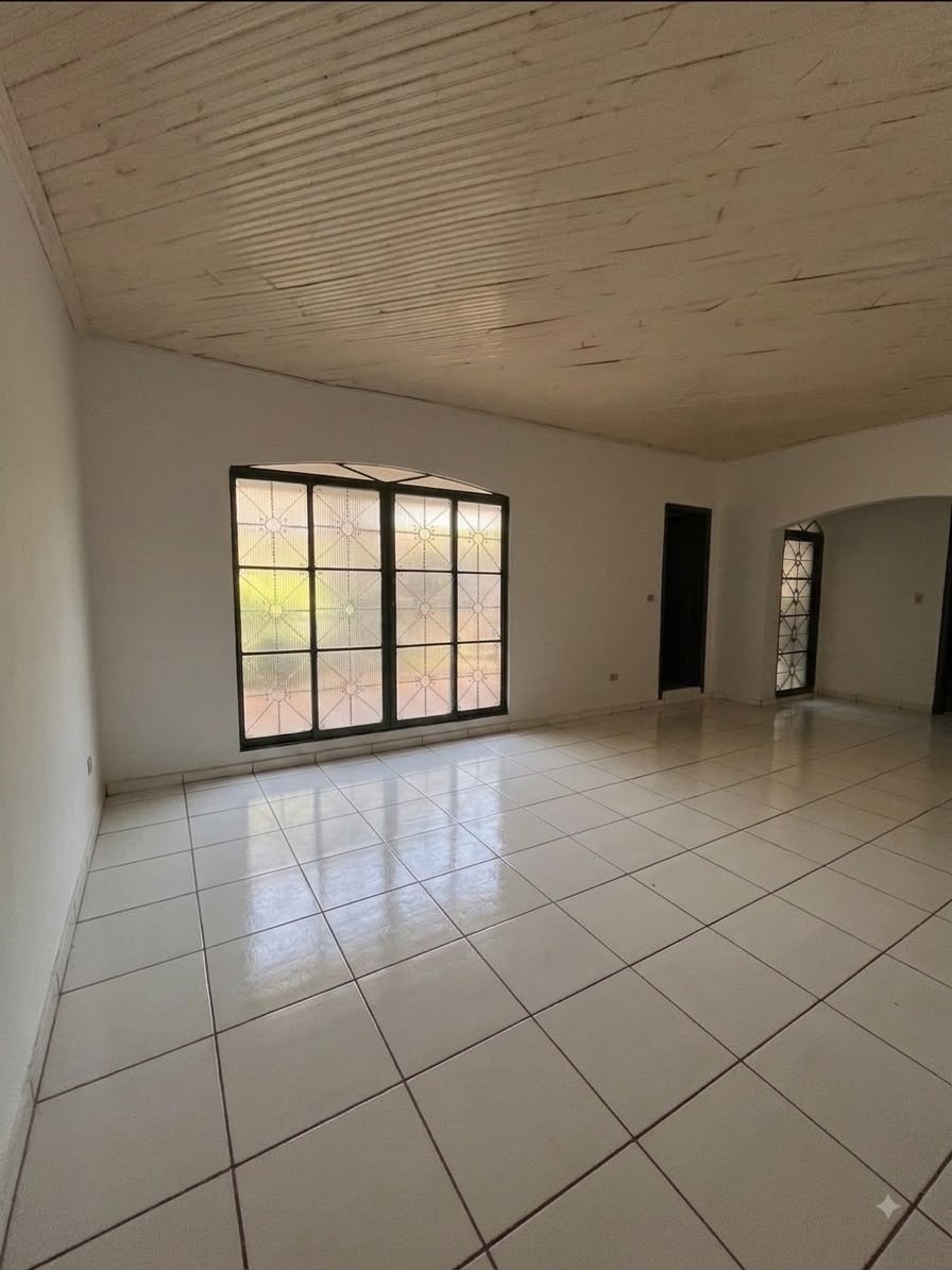 Casa à venda com 3 quartos, sendo 1 suíte, em Jardim das Oliveiras, Três Lagoas, MS