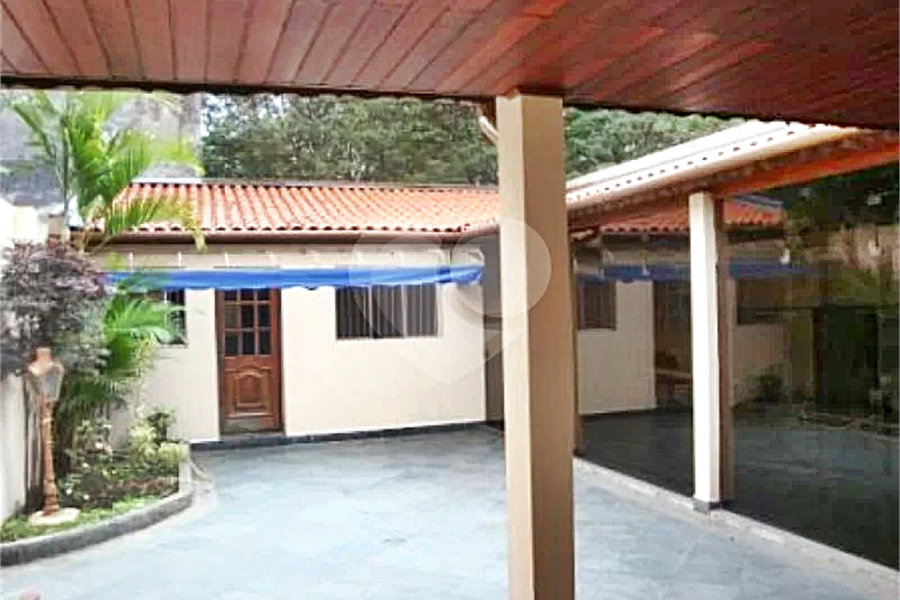 Sobrado à venda com 4 quartos em Santana, São Paulo, SP