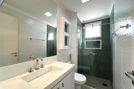 Apartamento à venda com 3 quartos, sendo 1 suíte,  em Vila Andrade, São Paulo, SP