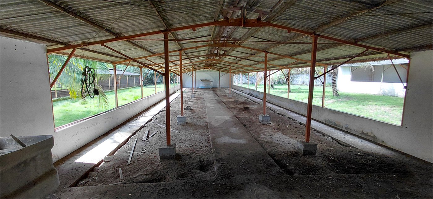 Terreno à venda com 3 suítes em Bazílio, Rio Bonito, RJ
