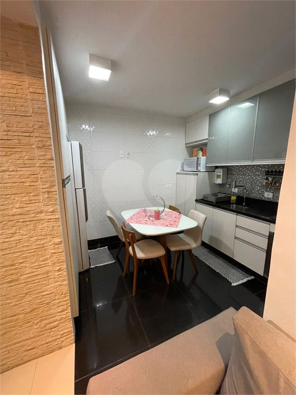 Casa à venda com 3 quartos, sendo 1 suíte,  no condomínio Villagio Campo Grande, São Paulo - SP