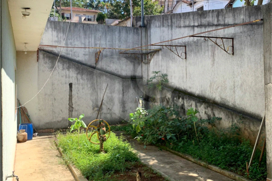 Casa à venda com 3 quartos em Horto Florestal, São Paulo, SP