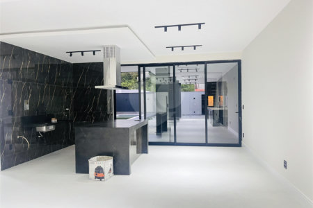 Casa à venda com 3 quartos, sendo 1 suíte, no condomínio Vale dos Sonhos 2, Rio de Janeiro - RJ