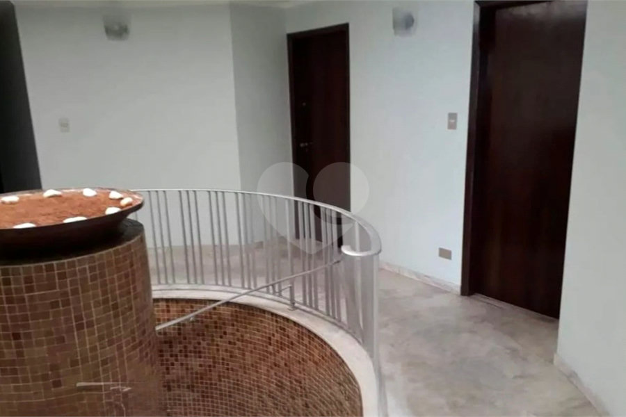 Sobrado à venda com 4 suítes em Santana, São Paulo, SP
