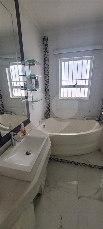 Sobrado à venda com 4 quartos, sendo 2 suítes, em Tucuruvi, São Paulo, SP