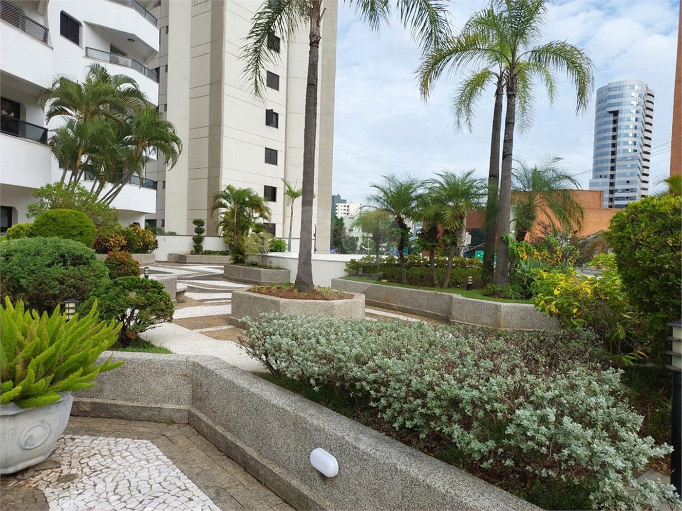 Apartamento à venda com 4 quartos, sendo 2 suítes,  no Centro, Jundiaí, SP