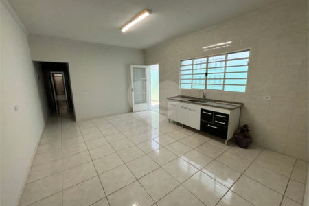Casa à venda com 2 quartos, sendo 1 suíte, em Jardim Nair Maria, Salto, SP