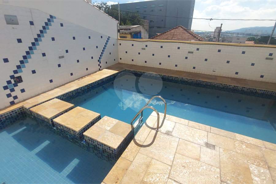 Casa para alugar com 3 quartos, sendo 1 suíte, no condomínio Santanna, São Paulo - SP