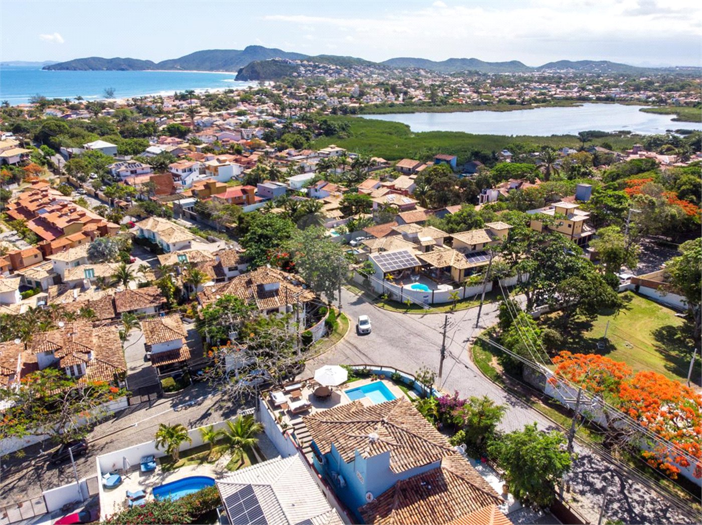 Casa à venda com 5 quartos, sendo 3 suítes, em Geribá, Armação dos Búzios, RJ