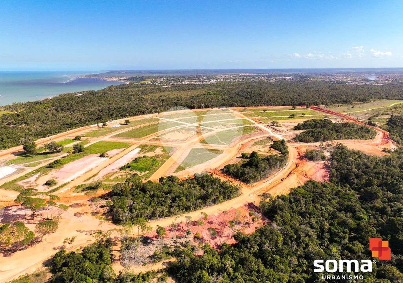 Terreno à venda no condomínio Golden Mundaí, Porto Seguro - BA