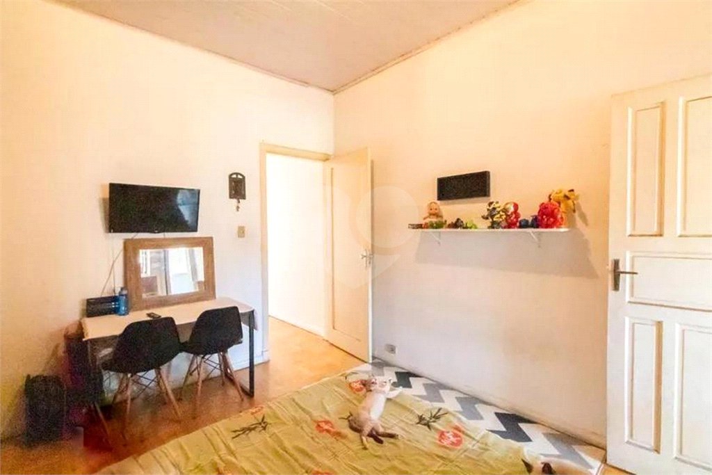 Casa à venda com 3 quartos, sendo 1 suíte,  em Cambuci, São Paulo, SP