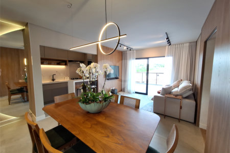 Apartamento à venda com 3 quartos, sendo 1 suíte,  no Centro, Vinhedo, SP