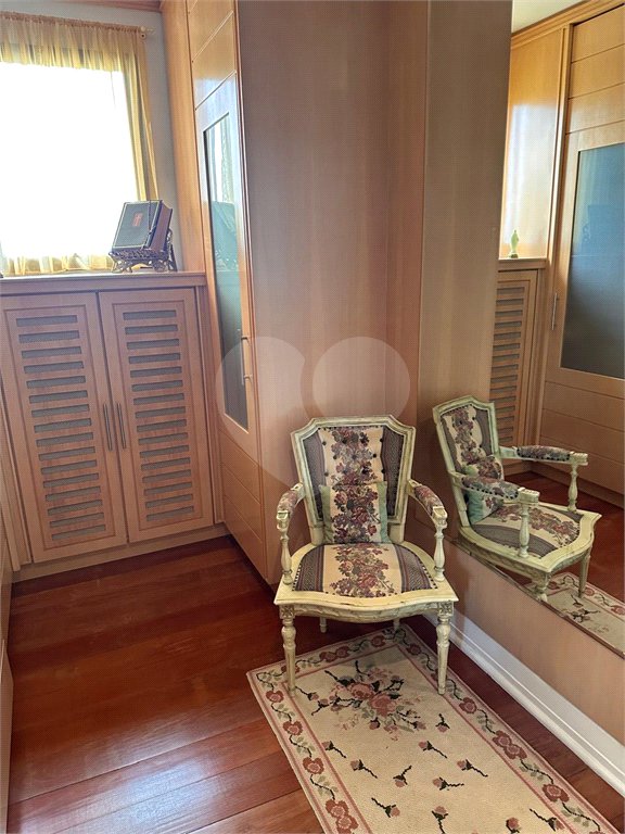 Sobrado à venda com 7 quartos, sendo 6 suítes, em Jurerê Internacional, Florianópolis, SC