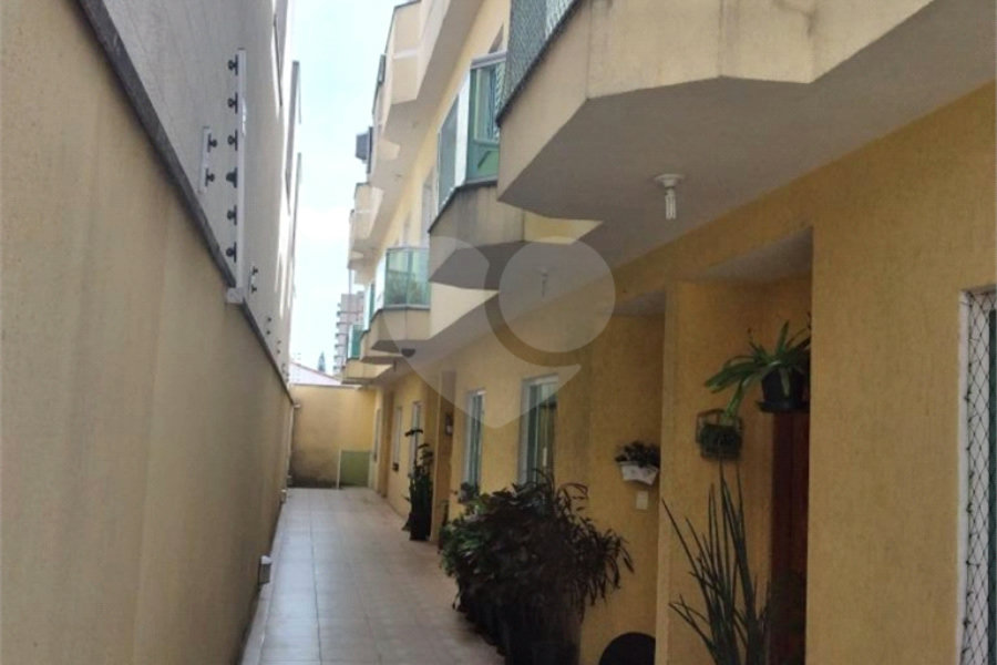 Casa à venda com 4 quartos, sendo 2 suítes, no condomínio Miro Carvalho - Pitinga, São Paulo - SP